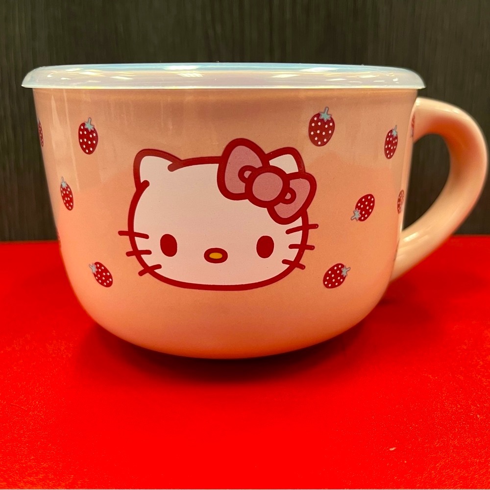 Sanrio Hello Kitty 24 Oz. Soup Bowl Cereal Ceramic Mug w/ Pressure Release Lid